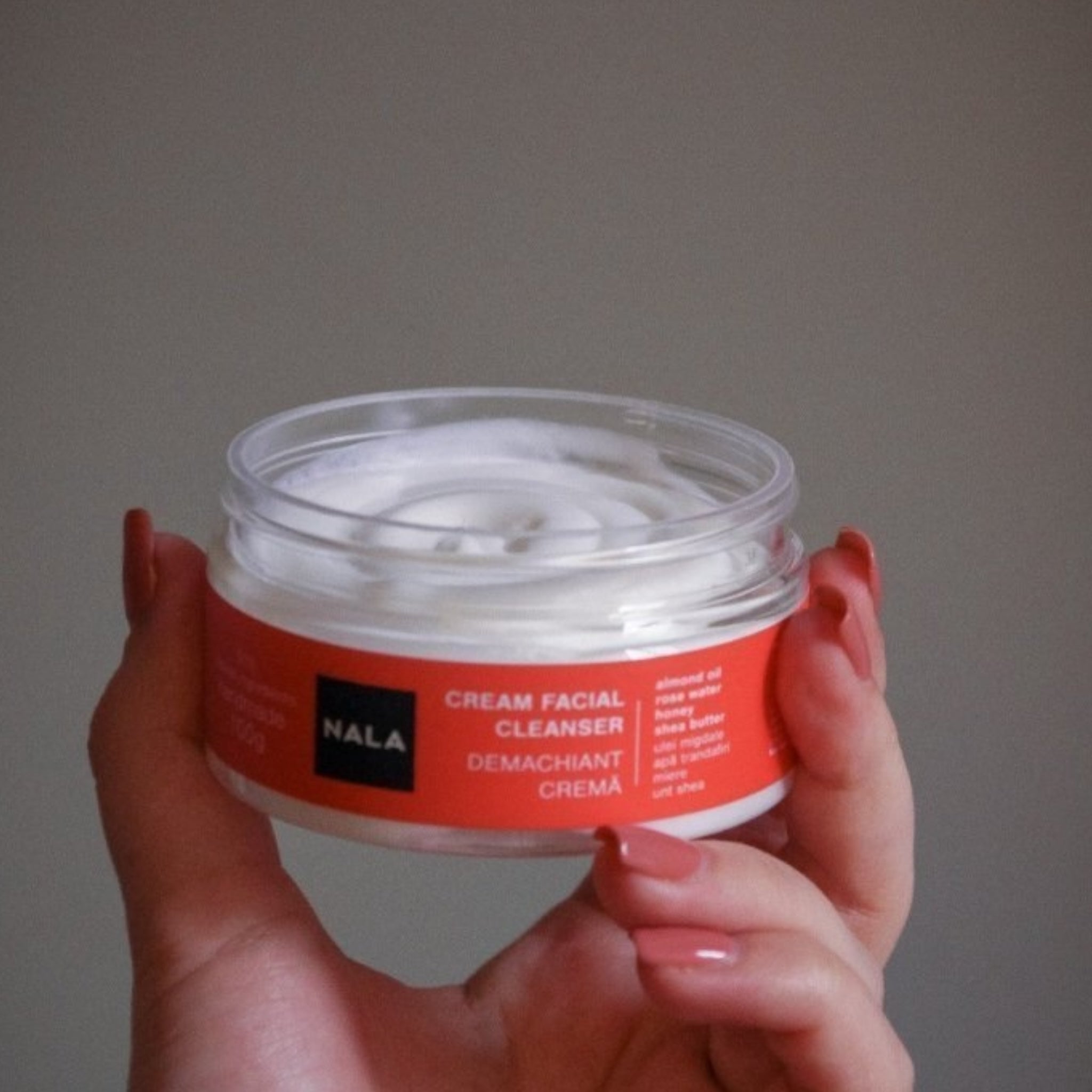 Crema Limpiadora Facial - Aceite de Almendras, Rosas, Miel, Karité