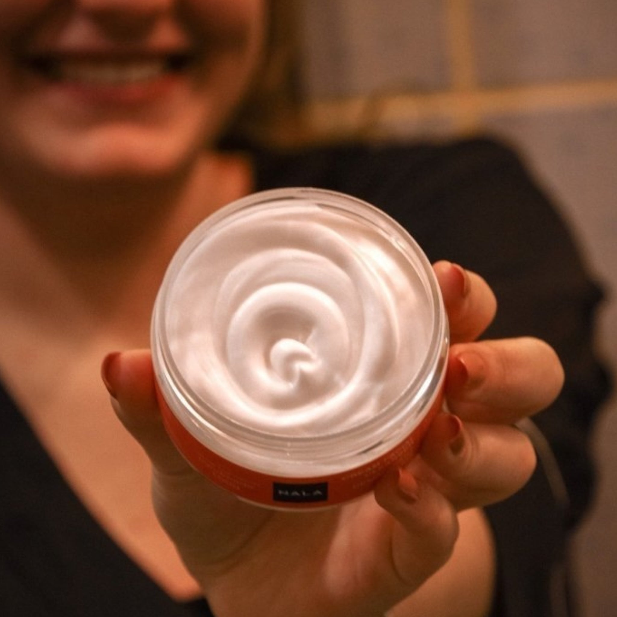 Crema Limpiadora Facial - Aceite de Almendras, Rosas, Miel, Karité
