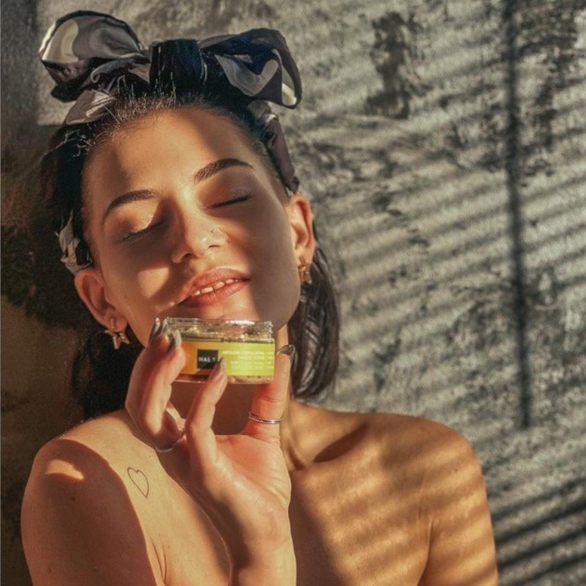 Exfoliante Facial Medio - Harina de Maíz y Canela