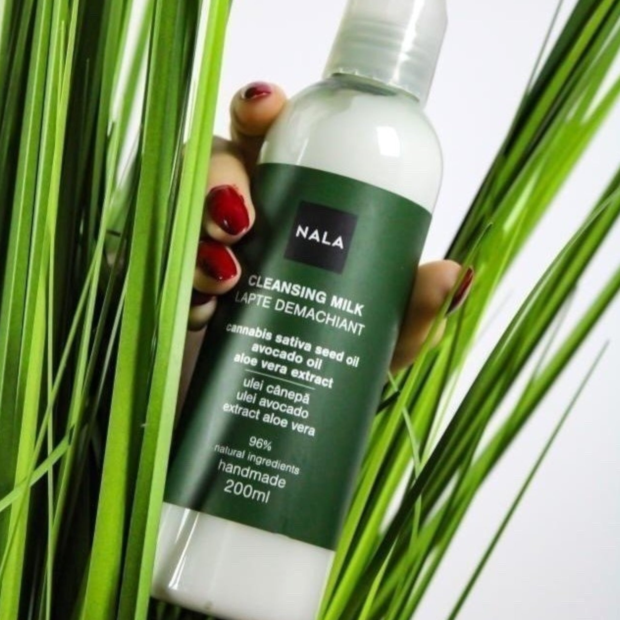 Leche Limpiadora - Aceite de Cáñamo, Aguacate, Aloe Vera