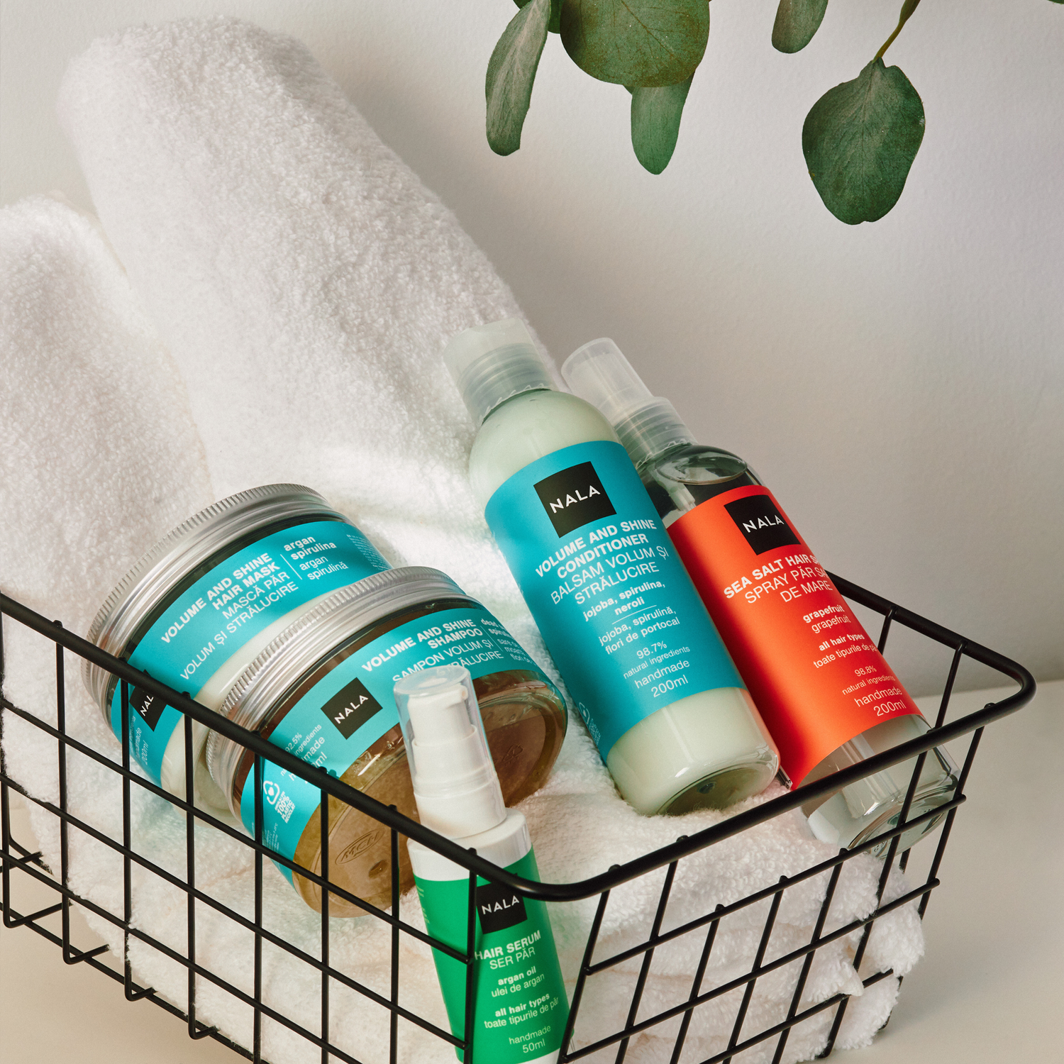 Set de tratamiento y peinado para el cabello - Volumen y brillo